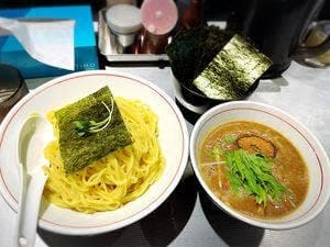 麺屋じゃいあん 花小金井店