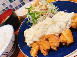 津田屋食堂