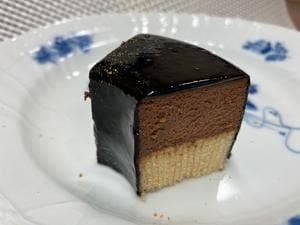 手作りバウムクーヘン専門店 せんねんの木 ファクトリー&カフェ 祇園店