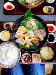 お食事処 関蔵 海鮮の宿 まつうら