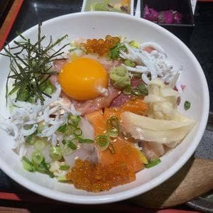 魚七鮮魚店 稲毛直売所