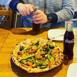 ピザ小屋 どんぐり