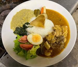 ビストロラウンジ はやぶさ