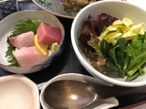 たべもの処 まるりょう