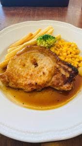 ロイヤルホスト 検見川浜店