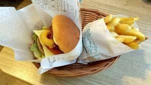 モスバーガー 岡山花尻店