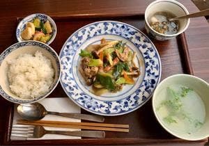 アジアン食堂 ノルブリンカ