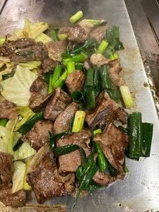 ホルモン料理専門處 利根屋