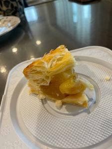 手作りアップルパイ専門店 クヴェレ 伽羅苑