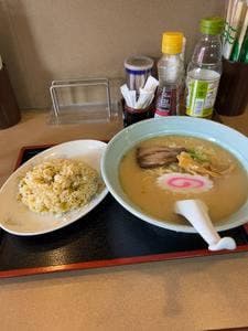 中華料理 盛華楼