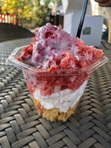 苺の里 Strawberry Garden