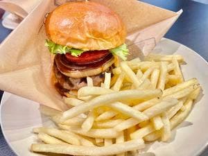 淡路島バーガー 京成小岩店