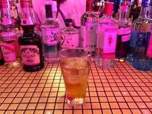 FRIENDS bar & lounge