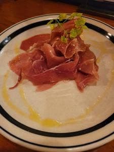 オステリア サンゾク