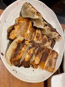 餃子のテムジン KITTE博多店