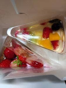フルーツピークス アルティザン エキュート日暮里店