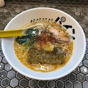 パイナップルラーメン屋さん パパパパパイン