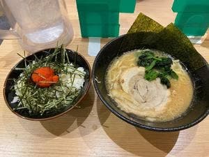 横浜家系ラーメン 独覚家