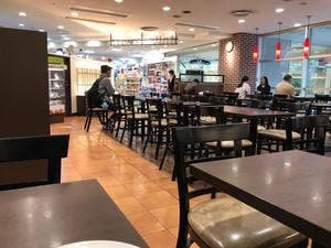 ホリーズカフェ アザール桃山台店