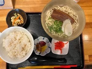 沖縄料理 ソーキ家