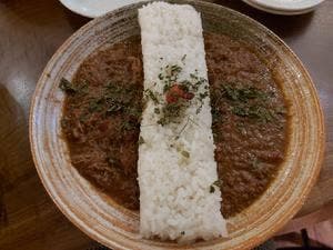 麻布十番 薬膳カレー 新海 本店