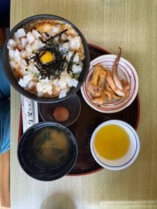 ドライブイン よしだ