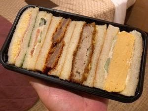 志津屋 四条烏丸店