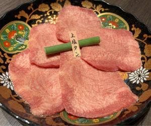 和牛焼肉 肉八 天満店