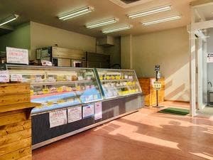 横須賀コロッケのマルシン 六浦店