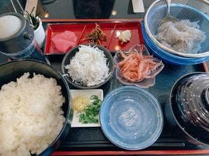 しらすの八幡 やはた亭 本店