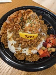 キッチンカー燻製スギヤ商店