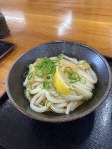 こがね製麺所 空港通り店