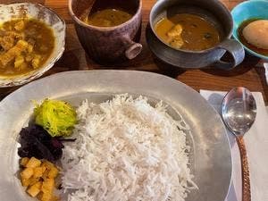 CURRY & NATURAL WINE NEKOCHIGURA-ねこちぐら-