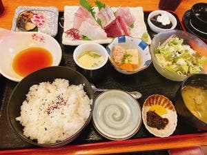 海鮮和食 仲々
