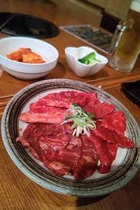 炭火焼肉 しんちゃん