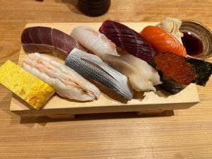 立ち鮨 あじ平亭