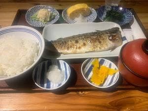 焼魚定食と釜戸ごはん 梅田食堂
