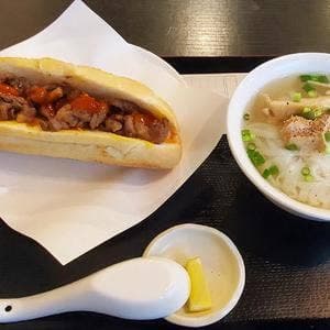 ベトナム料理 コムヴィエトクァン 神田神保町本店