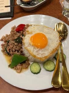 下町のタイ料理屋さん Yim Siam