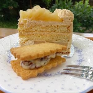 カフェ うめばたけ