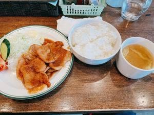 ダイニングバーフォレスト