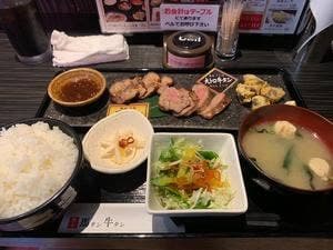 熊本馬刺・熟成牛肉・馬タン・牛タン