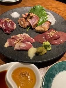 モダン空間・京紅地鶏・世界のワイン・クラフトビール 呑衆ノ鶏
