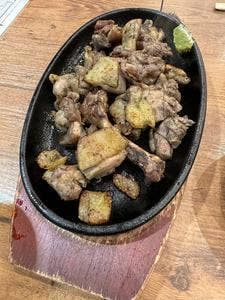 もも炭火焼 じんた