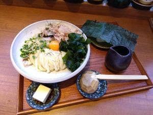 僕とうどんとカツオだし 淀屋橋店