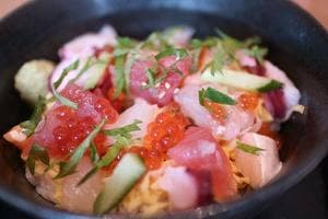 濱焼北海道魚萬 富良野店