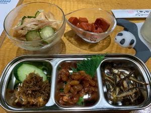 禁煙酒場 ゼファー食堂
