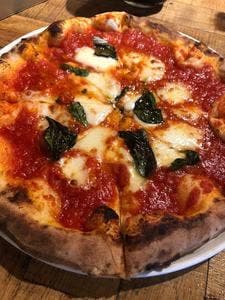 PIZZERIA 8 中目黒店