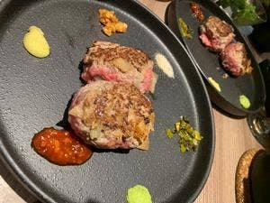 永田精肉店 肉屋のハンバーグと炊きたての米