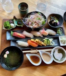 日本茶甘味処 あずき
